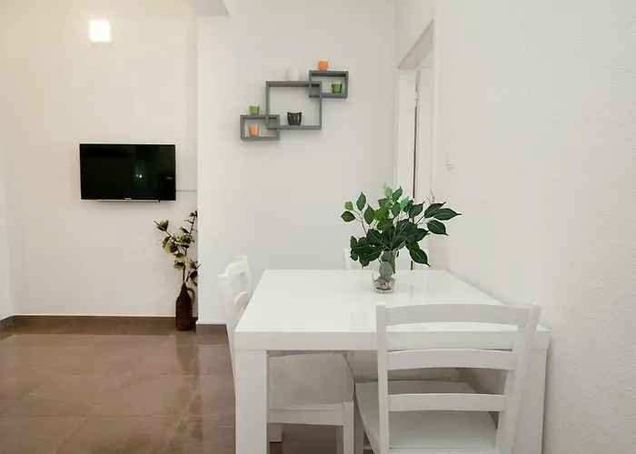 Apartment 1 *